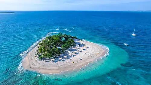 Discover White Sand Beaches in the Yasawa Islands Fiji