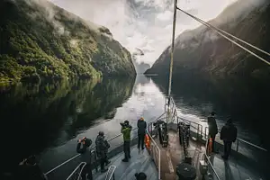 New Zealand fiord tour
