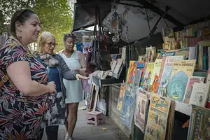 Paris, the City of Book Lovers - Small Group Tour